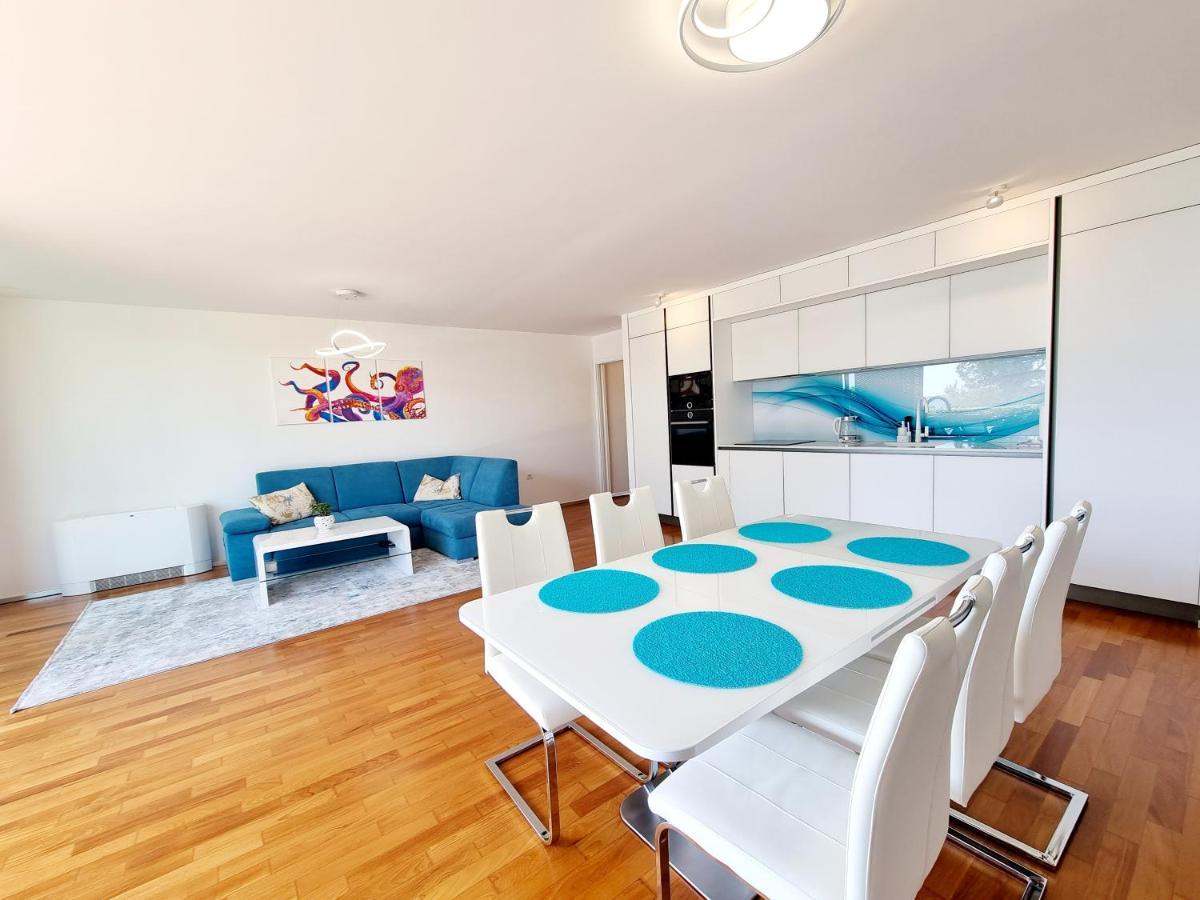 Vip Apartment Порторож Екстериор снимка