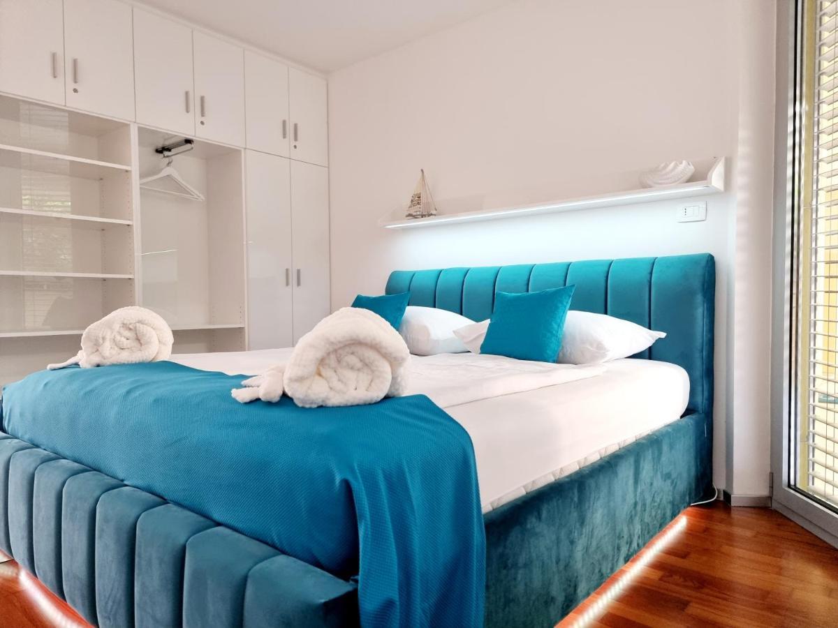 Vip Apartment Порторож Екстериор снимка